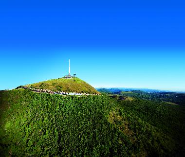 Maison de vacances �/en/au Sainte Catherine (Puy-de-D�me)ou appartement ou maison de vacances