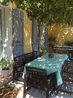 Villa �/en/au Lorgues (Var)ou appartement ou maison de vacances