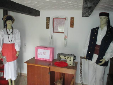 Chambre avec petit djeuner /en/au Ogulin (Karlovacka)ou appartement ou maison de vacances