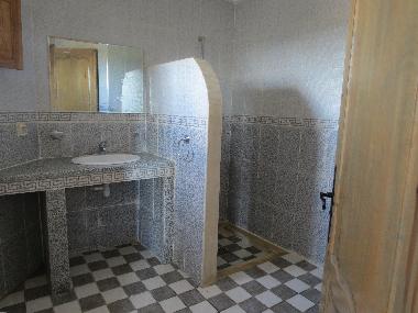 Villa �/en/au tezdaine (Madanin)ou appartement ou maison de vacances