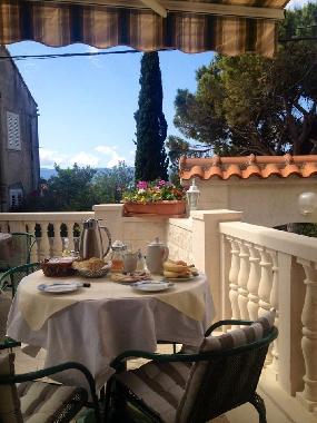 Chambre avec petit djeuner /en/au Bol (Splitsko-Dalmatinska)ou appartement ou maison de vacances