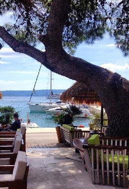 Chambre avec petit djeuner /en/au Bol (Splitsko-Dalmatinska)ou appartement ou maison de vacances