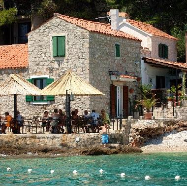 Chambre avec petit djeuner /en/au Bol (Splitsko-Dalmatinska)ou appartement ou maison de vacances