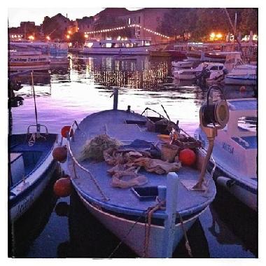 Chambre avec petit djeuner /en/au Bol (Splitsko-Dalmatinska)ou appartement ou maison de vacances