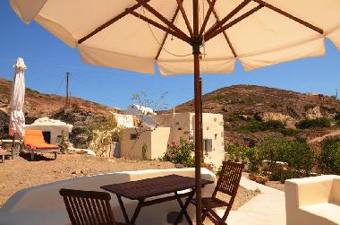 Maison de vacances �/en/au Milos (Kyklades)ou appartement ou maison de vacances