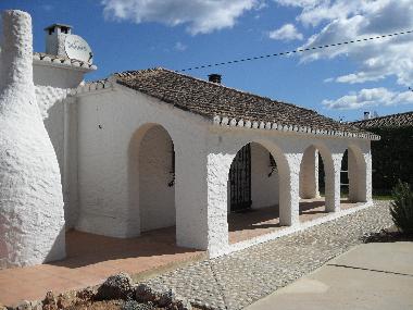 Fa�ade de la villa, vue de gauche