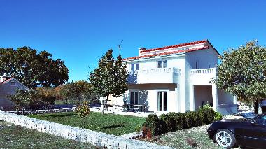 Maison de vacances �/en/au Katuni (Splitsko-Dalmatinska)ou appartement ou maison de vacances