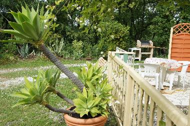 Maison de vacances �/en/au MONTESQUIEU-DES-ALBERES  (Pyr�n�es-Orientales)ou appartement ou maison de vacances