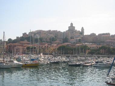 Maison de vacances /en/au Imperia (Imperia)ou appartement ou maison de vacances