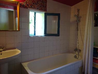 Maison de vacances �/en/au Pont Saint Esprit (Gard)ou appartement ou maison de vacances