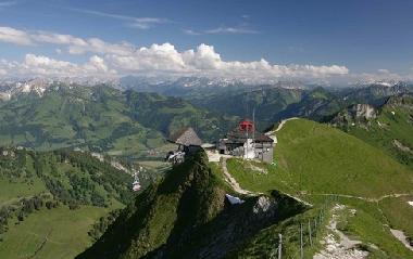 Chalet �/en/au Les Paccots (Montreux-Vevey)ou appartement ou maison de vacances