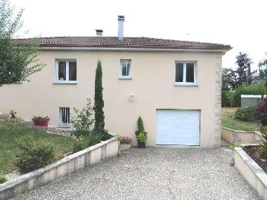 Maison de vacances �/en/au LIMOGES (Haute-Vienne)ou appartement ou maison de vacances