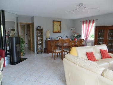 Maison de vacances �/en/au LIMOGES (Haute-Vienne)ou appartement ou maison de vacances