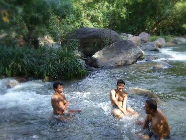 Maison de vacances /en/au BULATHKOHUPITIYA  (Kegalla)ou appartement ou maison de vacances