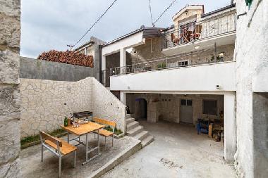 Maison de vacances /en/au Zagvozd (Splitsko-Dalmatinska)ou appartement ou maison de vacances