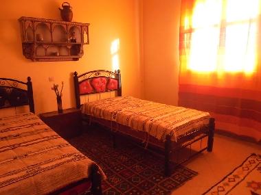 grande chambre avec 2 lits de 90 cm