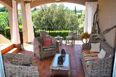 Appartement de vacances /en/au COLLIAS (Gard)ou appartement ou maison de vacances