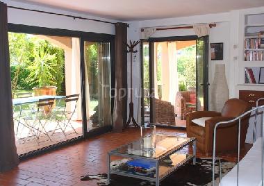 Appartement de vacances /en/au COLLIAS (Gard)ou appartement ou maison de vacances