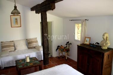 Appartement de vacances /en/au COLLIAS (Gard)ou appartement ou maison de vacances