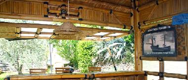 Appartement de vacances /en/au COLLIAS (Gard)ou appartement ou maison de vacances