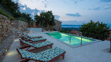 Villa /en/au Pitve (Splitsko-Dalmatinska)ou appartement ou maison de vacances