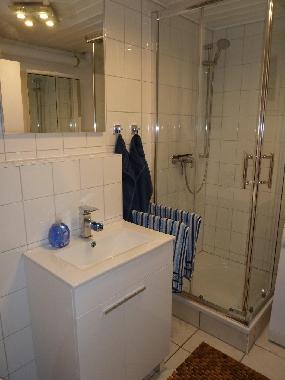 Maison de vacances /en/au Warin (Mecklenburgische Seenplatte)ou appartement ou maison de vacances
