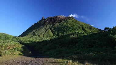 Volcan de la soufriere balades en montagne et decouverte des chuttes