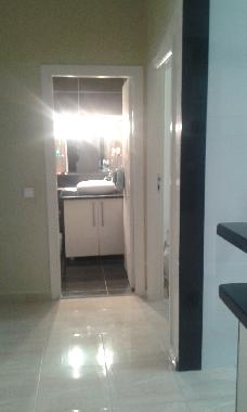 d�gagement menant aux chambres et sanitaires