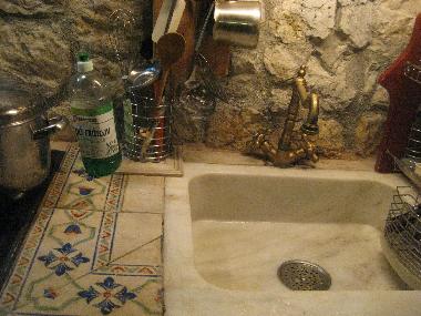 Chambre avec petit d�jeuner �/en/au DERVENI (Korinthia)ou appartement ou maison de vacances