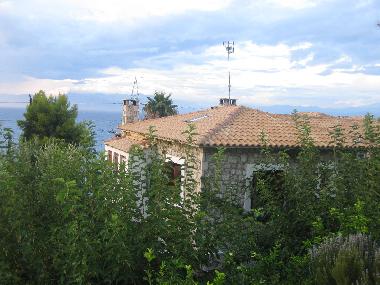 Chambre avec petit d�jeuner �/en/au DERVENI (Korinthia)ou appartement ou maison de vacances