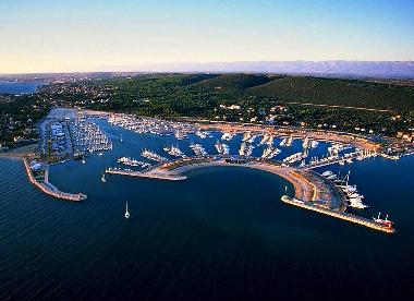 Maison de vacances /en/au Bibinje (Zadarska)ou appartement ou maison de vacances