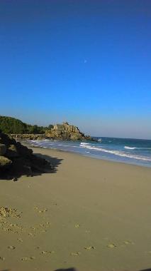 maison du garde sur la grande plage de kerfissien