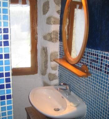 Maison de vacances �/en/au saint jean chambre (Ard�che)ou appartement ou maison de vacances