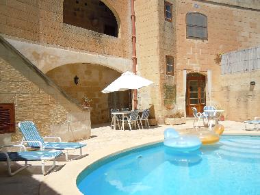 Maison de vacances �/en/au Gharb (Gozo)ou appartement ou maison de vacances