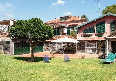 Villa �/en/au acireale (Catania)ou appartement ou maison de vacances