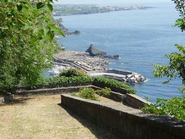 Villa �/en/au acireale (Catania)ou appartement ou maison de vacances