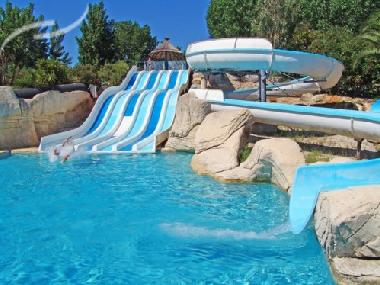 Caravane  /en/au agde (Hrault)ou appartement ou maison de vacances