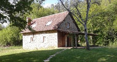 Maison de vacances �/en/au LES JUNIES (FRANCE) (Lot)ou appartement ou maison de vacances