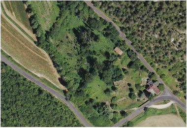 Maison de vacances �/en/au LES JUNIES (FRANCE) (Lot)ou appartement ou maison de vacances