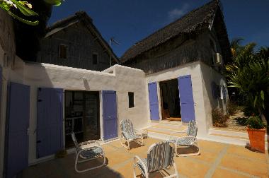 Villa �/en/au Trou d