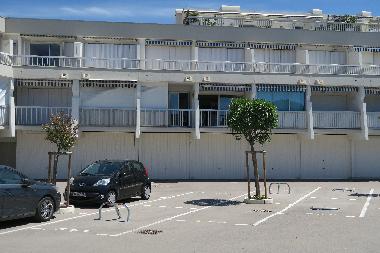 Appartement de vacances /en/au Port Camargue (Gard)ou appartement ou maison de vacances