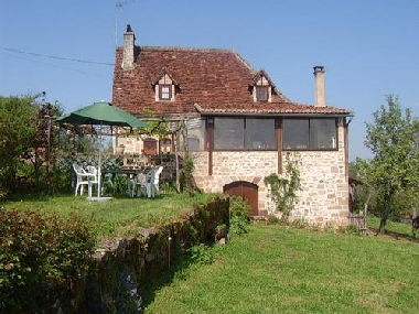 Maison de vacances /en/au le Bouyssou (Lot)ou appartement ou maison de vacances