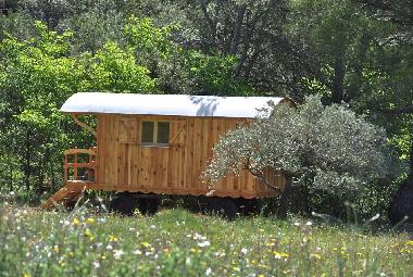 Chalet �/en/au AUPS (Var)ou appartement ou maison de vacances