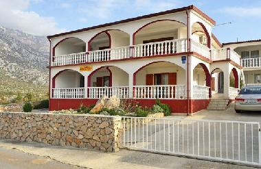 Maison de vacances /en/au Karlobag (Licko-Senjska)ou appartement ou maison de vacances