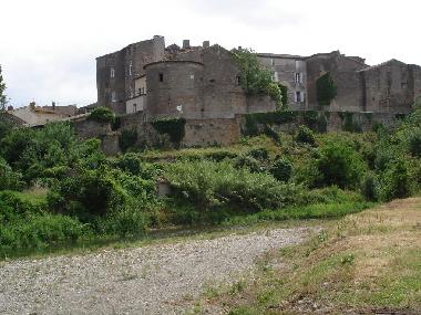 Chateau de Rieux Minervois derrire chez nous .