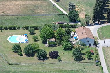 Maison de vacances /en/au Orentano (Lucca)ou appartement ou maison de vacances