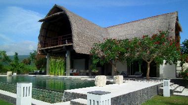 Villa �/en/au Dencarik (Bali)ou appartement ou maison de vacances