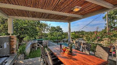 Maison de vacances /en/au Dolenji Krnicari (Istarska)ou appartement ou maison de vacances