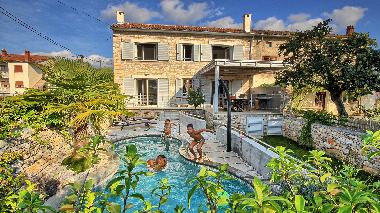 Maison de vacances /en/au Dolenji Krnicari (Istarska)ou appartement ou maison de vacances
