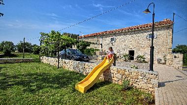 Maison de vacances /en/au Dolenji Krnicari (Istarska)ou appartement ou maison de vacances